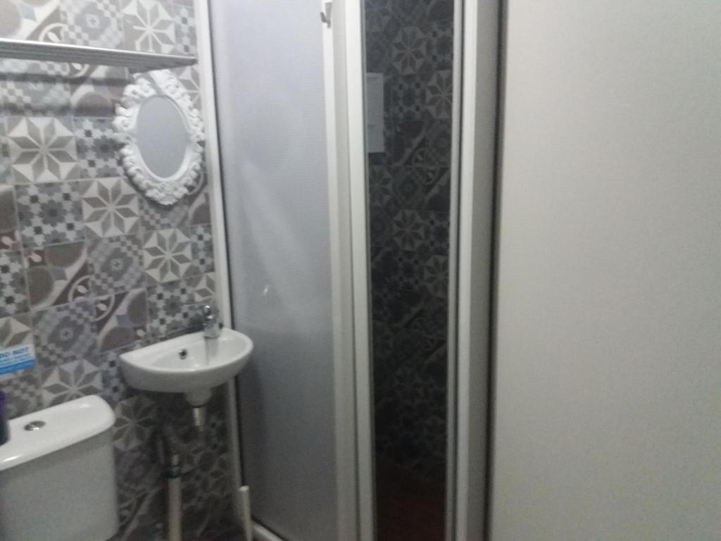 The 1930's Maltese Residence room 4
