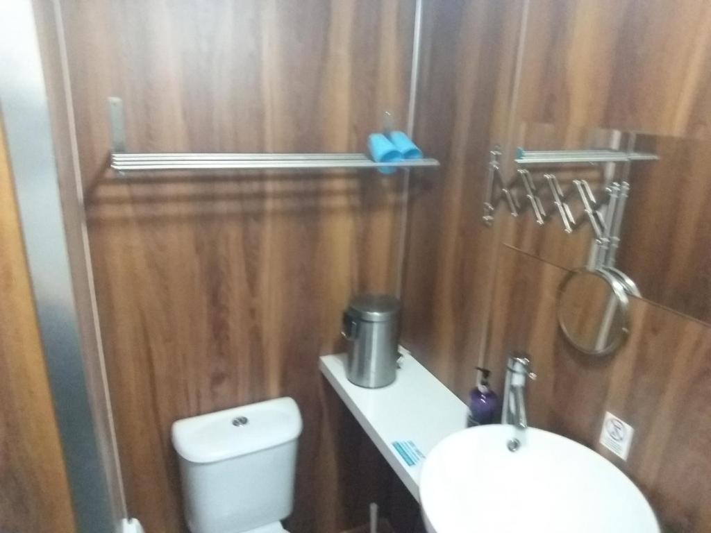 The 1930's Maltese Residence room 6